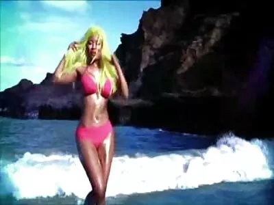 אחות סרט החלפת זוגות בגרביים פורשת את רגליה וזיין עם בחור בתנוחות שונות.