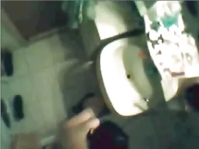 גבר שחור בריא סרט כחול חינם מזיין חבר גדול עם ברונטית מתוקה.