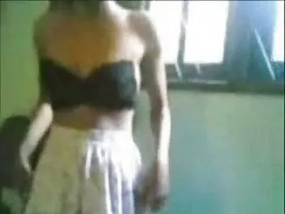 הבלונדינית סיימה את הדייט עם סרט ארוטי חינם סקס קשה בחריץ רטוב יפהפה.