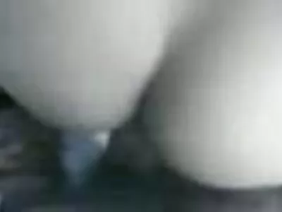 חמודה רוסייה סרטי עיסוי גייז עם ציצים נחמדים נהנית ממין.