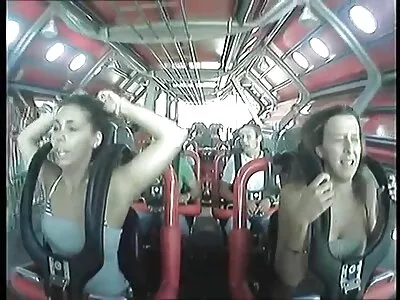 בלונדינית רזה נכנסה למין MZHM סרטי סקס ערבי חינם קבוצתי לוהט עם שכנים.