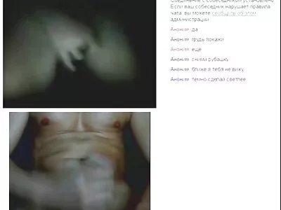 הכלבה המתולתלת נתנה לחברתה ללקק כוס. סרטים ארוטים בחינם