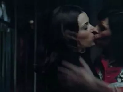 בן חורג סרטי סקס לצפייה חינם דפק אם חורגת מושחתת עם כיסוי עיניים.
