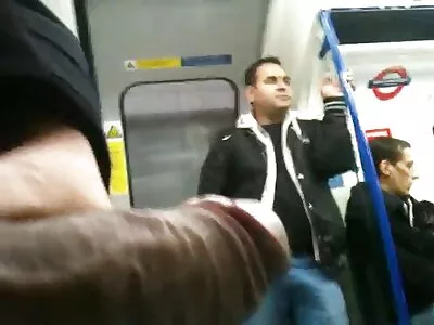 שני נימפומניה בני עשרים הסכימו לסקס קבוצתי סרט מין חינם עם בחור.