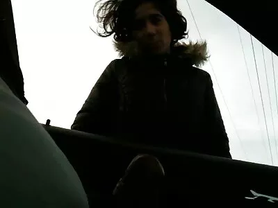 אמא POV קופצת על הזין של בנה החורג וגומרת מול מצלמת סרטי סקס חינם מוניקה הווידאו.